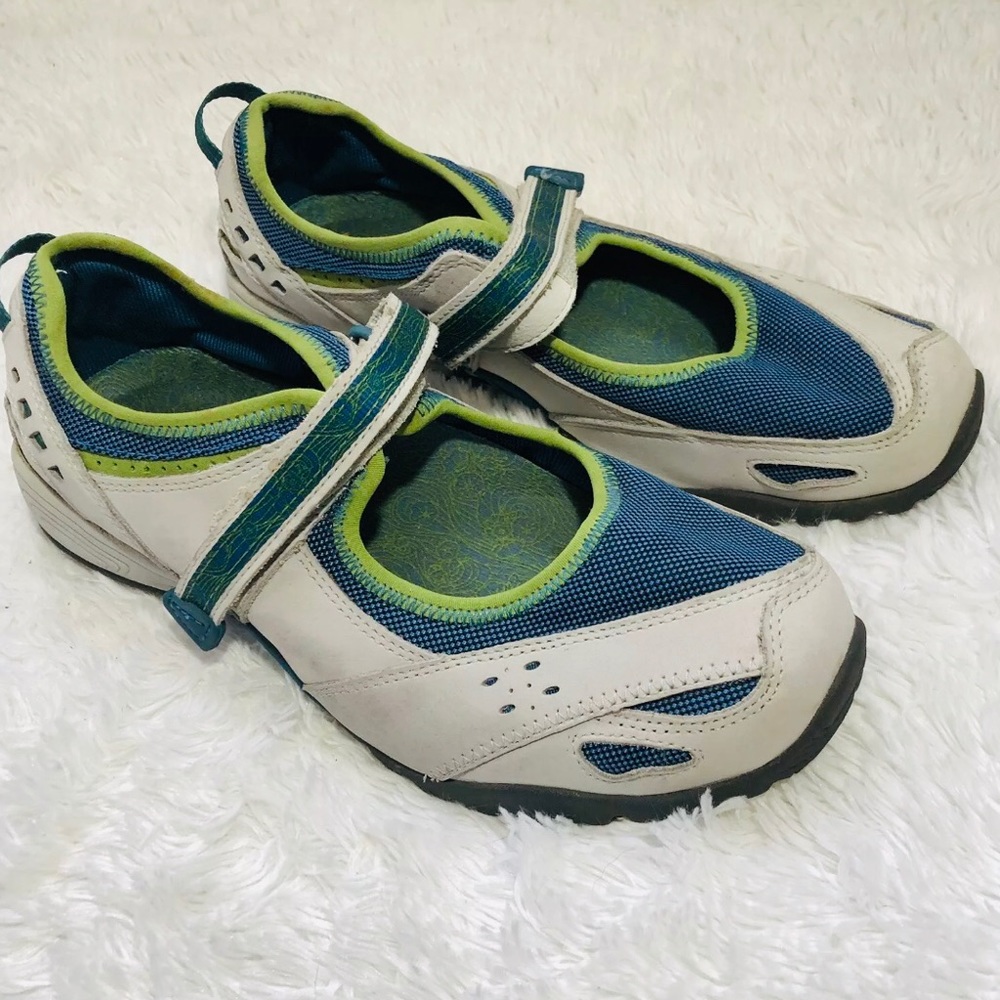 LL Bean Mary Janes Sport Walking Shoes